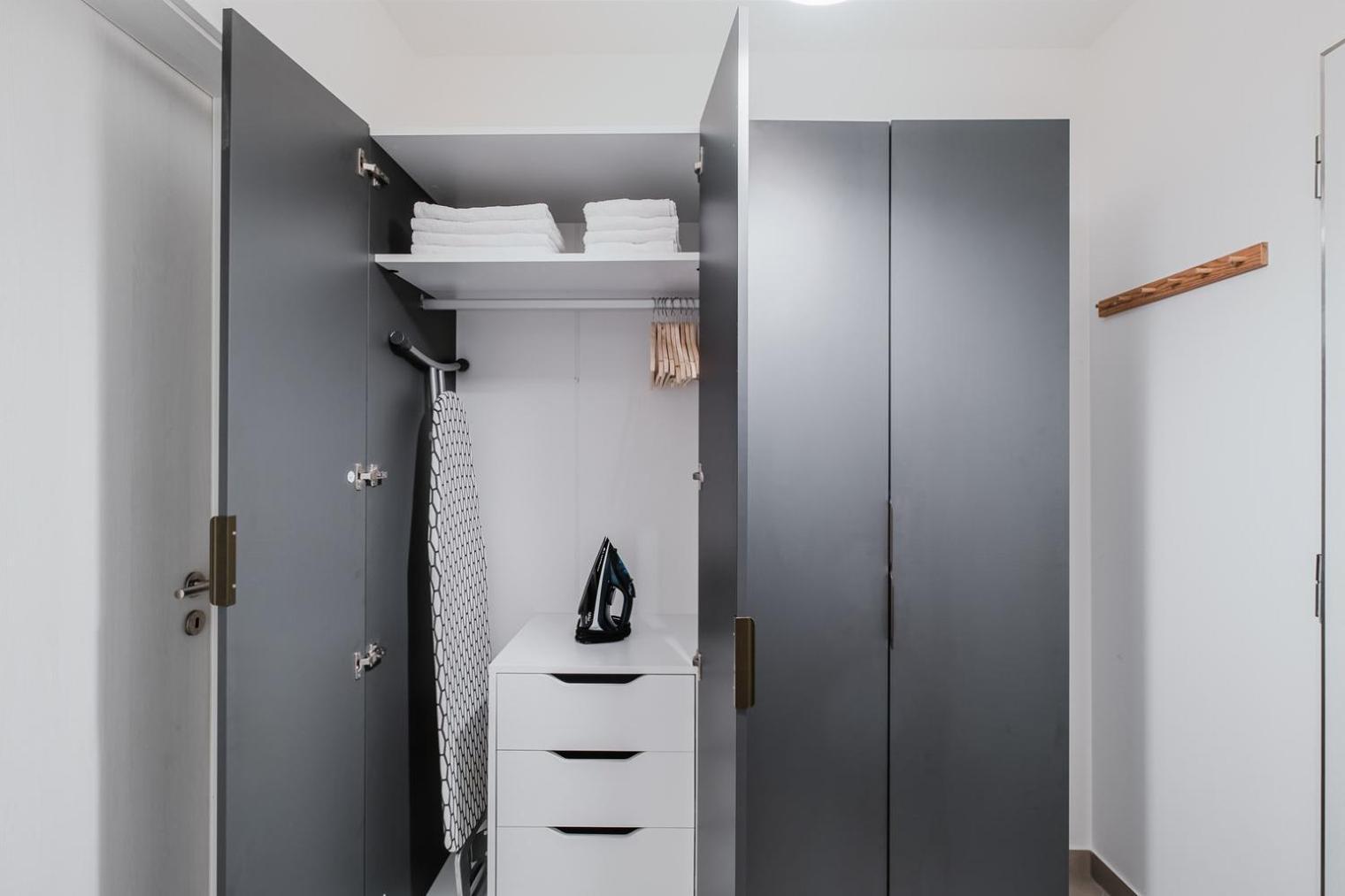 Blueground Chodov New Build Free Parking Prg-41